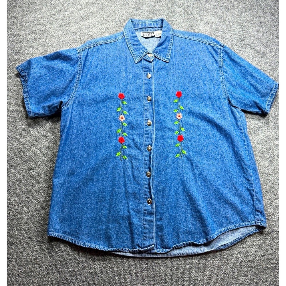 Women's 20W Blue Denim Floral Embroidered SS Collared Button-Up Granny Chic
